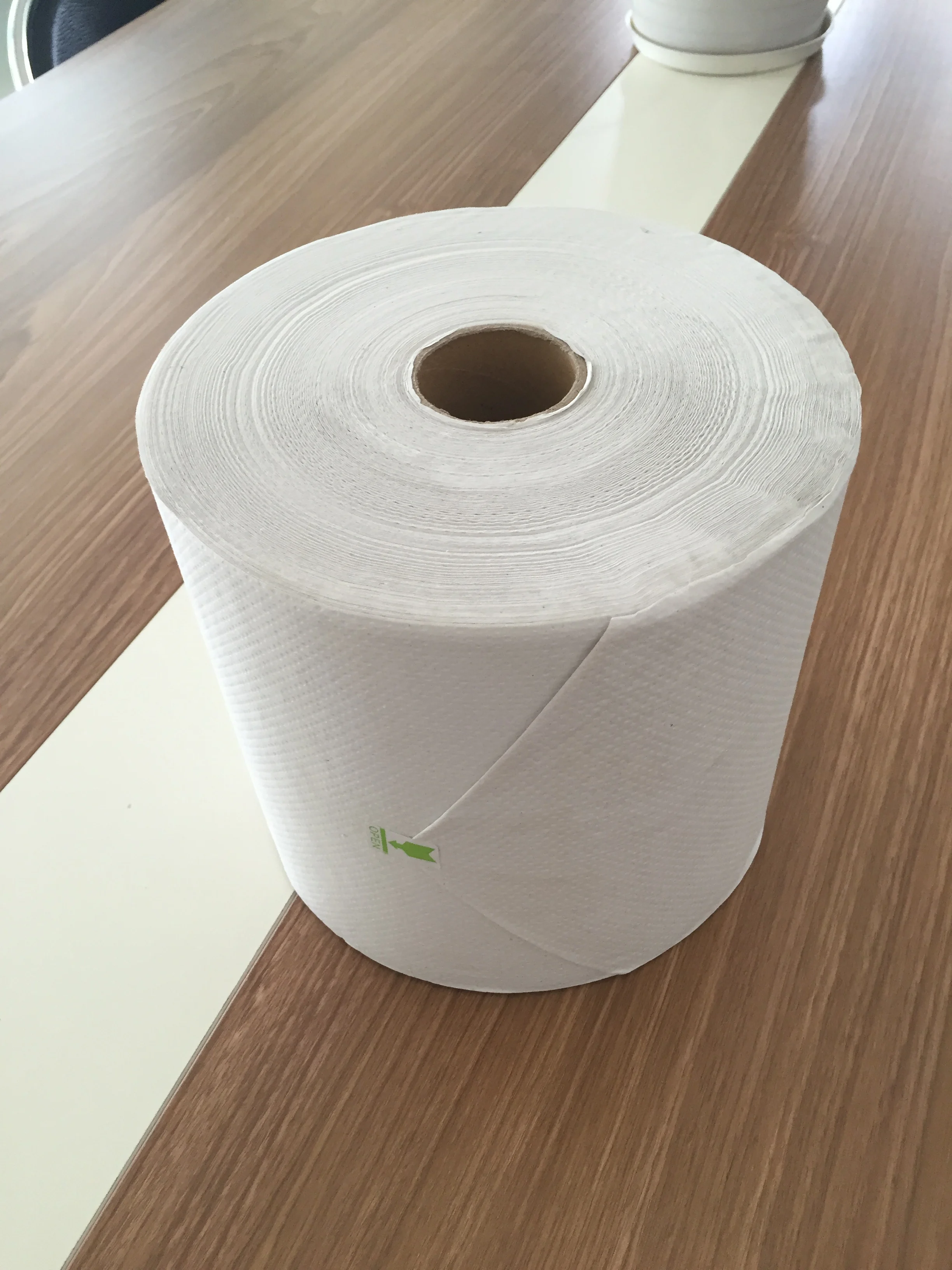 Hand Paper Towel Rolls Tissue Papers In Rolls 8" White Hardwound