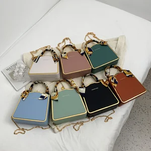 Scarf-Trimmed Box Sac a Main Carre Women's Crossbody Bags Box Bag Luxury Clutches 2026