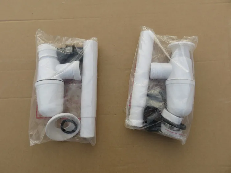 水封可调入口管状旋转 'P' 疏水阀，带多配件出口，白色Haocj