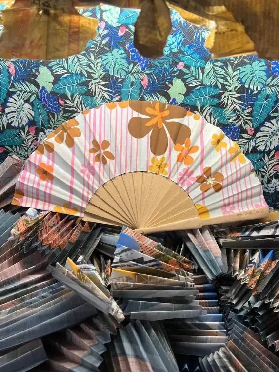 Iraq Soccer Tournament Hand Fan Decorative Folding Fan For Fans_voghion.com