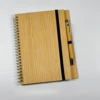 Cuaderno A5 + cuerda elástica + bolígrafo de bambú