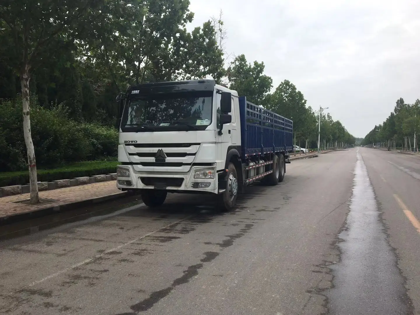 Low Price High Quality Sinotruk Howo Sinotruck Howo 20 Ton Cargo Truck ...