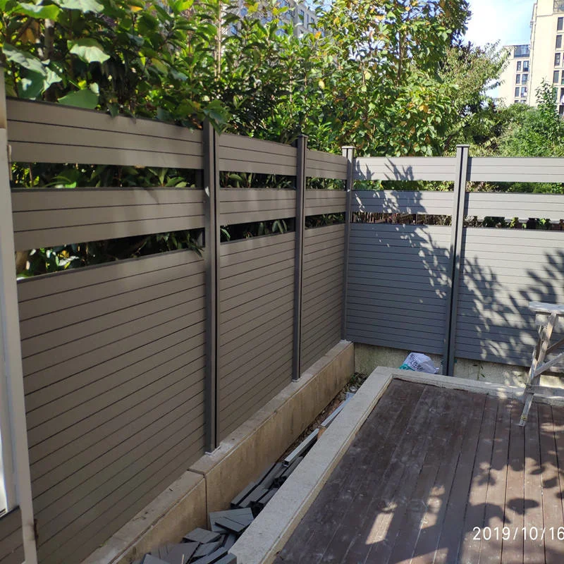 Artificial Vertical Garden Wpc Fence Composite Garden Semi Fence Panel High Quality Wpc Privacy Fence Panel Boards Aluminum Post