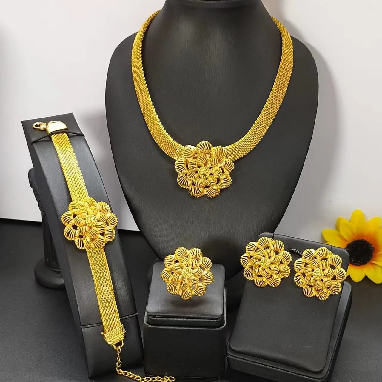 ジュエリーセット 多様なデザイン　まとめ売り　メッキ DAIHE卸売高級ウェディング4ピースレディース24Kゴールドメッキインド