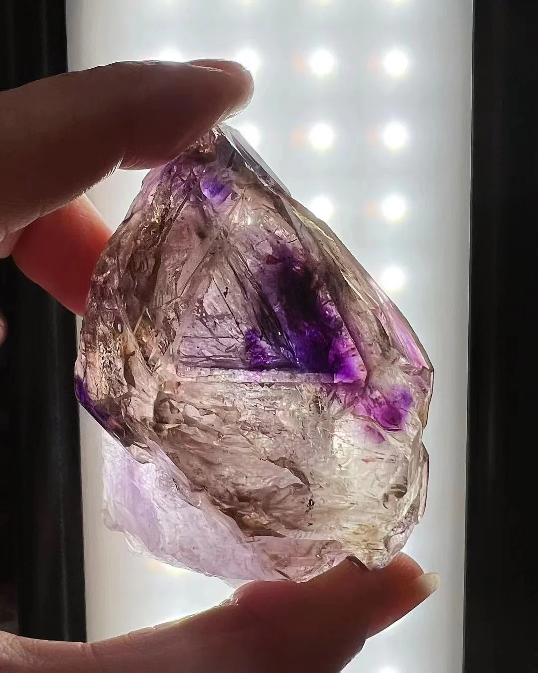 Natural High Frequency Energy Crystal Healing Stone Super Seven Backbone Crystal Raw  Stone Specimen