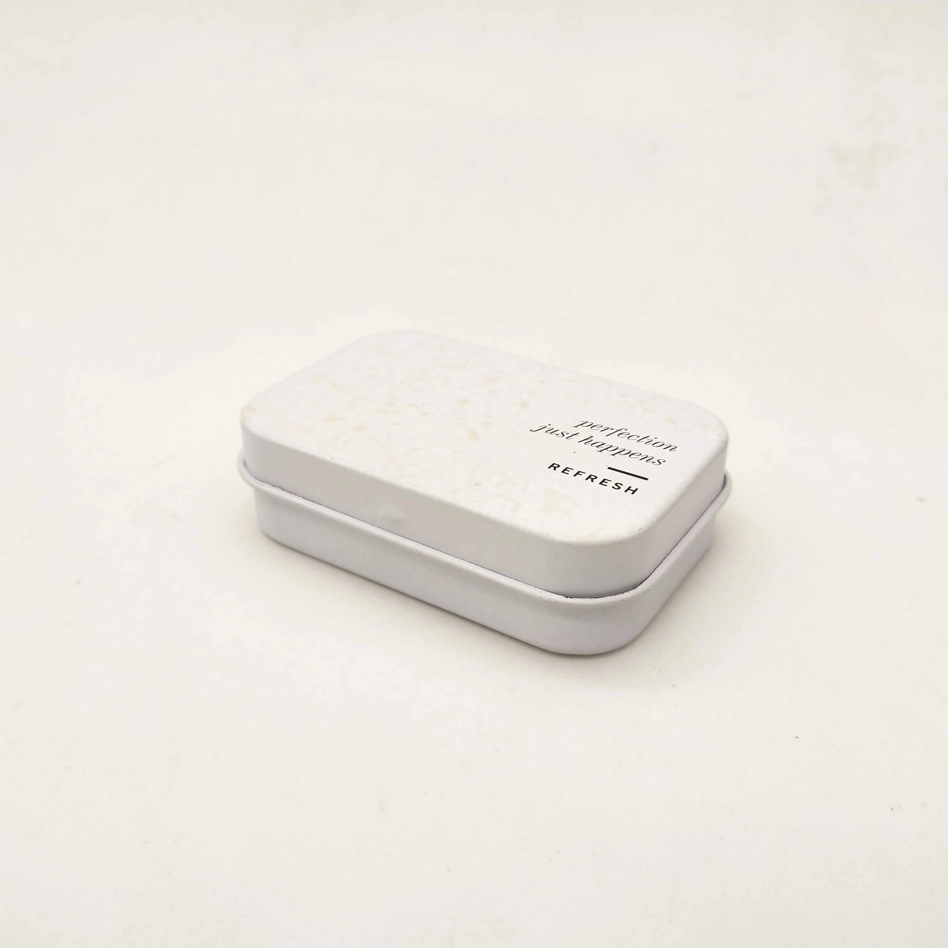 Cute Small Rectangle Mints Tins Embossed Gold Hinged Breath Mint Tin Child Resistant Box