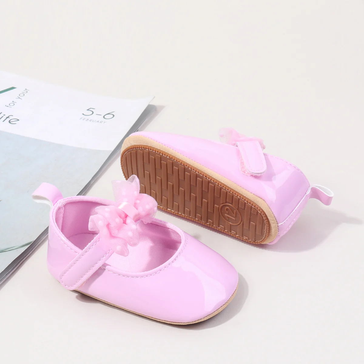 Newborn Infant Shoes Mesh Bow Decorated Soft TPR Soles Anti-slip Outdoor Baby New Design Princess Girl Shoes for 0-15 Months manufacture