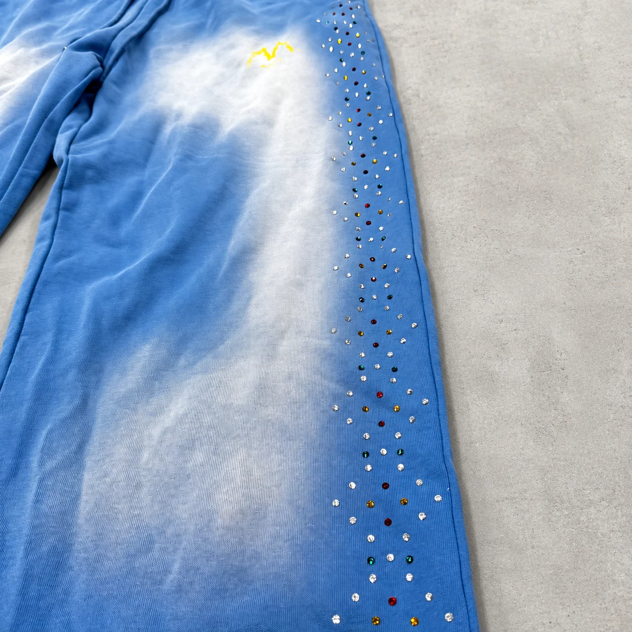 Wholesale Blue Vintage Wash Crystal Studded Drawstring Baggy Wide Leg Casual Urban Relaxed Fit Trousers Custom Men Sweatpants gallery 3