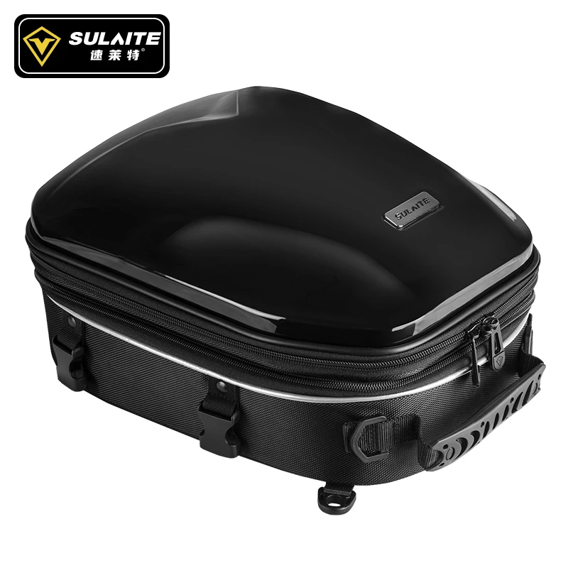 【未使用級】FTC☆大容量　25L　ボックスロゴ　バックパック　止水ファスナー Reebok デイバック リュック 「Reebok/リ−ボック」フロント