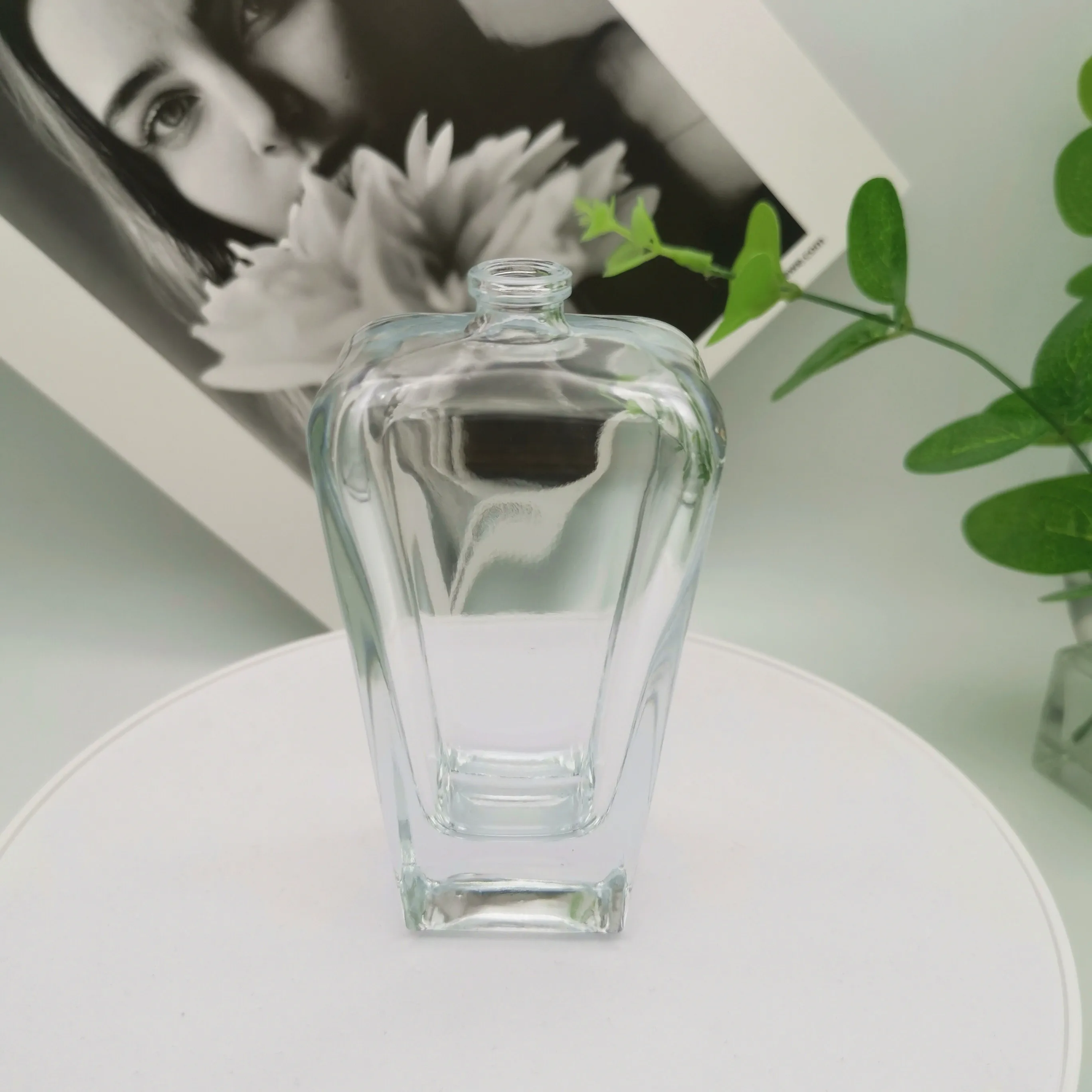 Transparent Female Perfume Spray Bottles 50ml 100ml Sample Refillable
