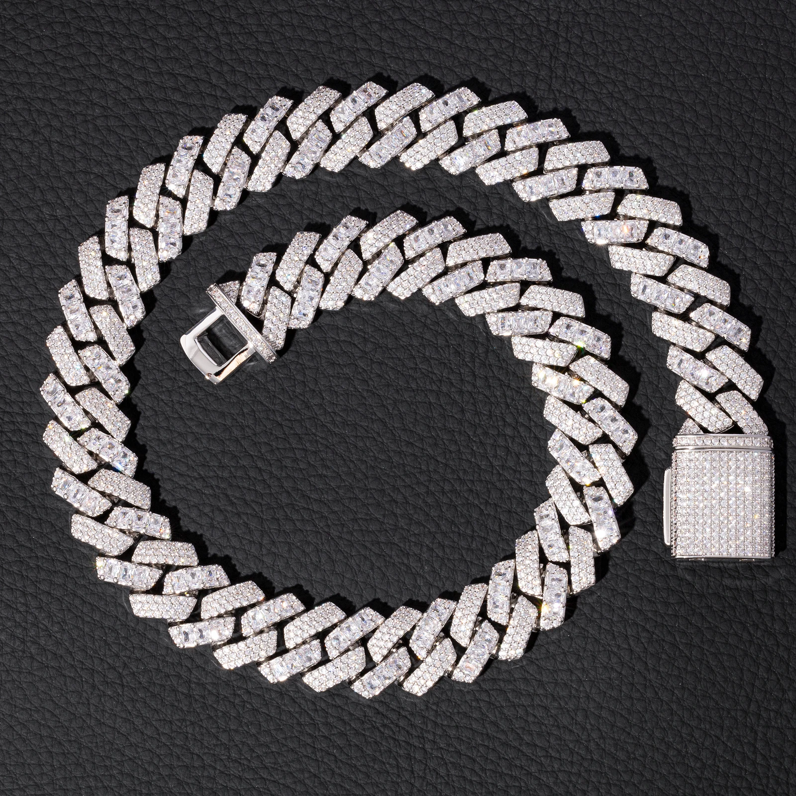 送料関税込[kaalixto]bling bling厚底MIANBAOXIE★男女兼用★ BLING BLING NECKLACE | ACCS | 24karats OFFICIAL ONLINE STORE