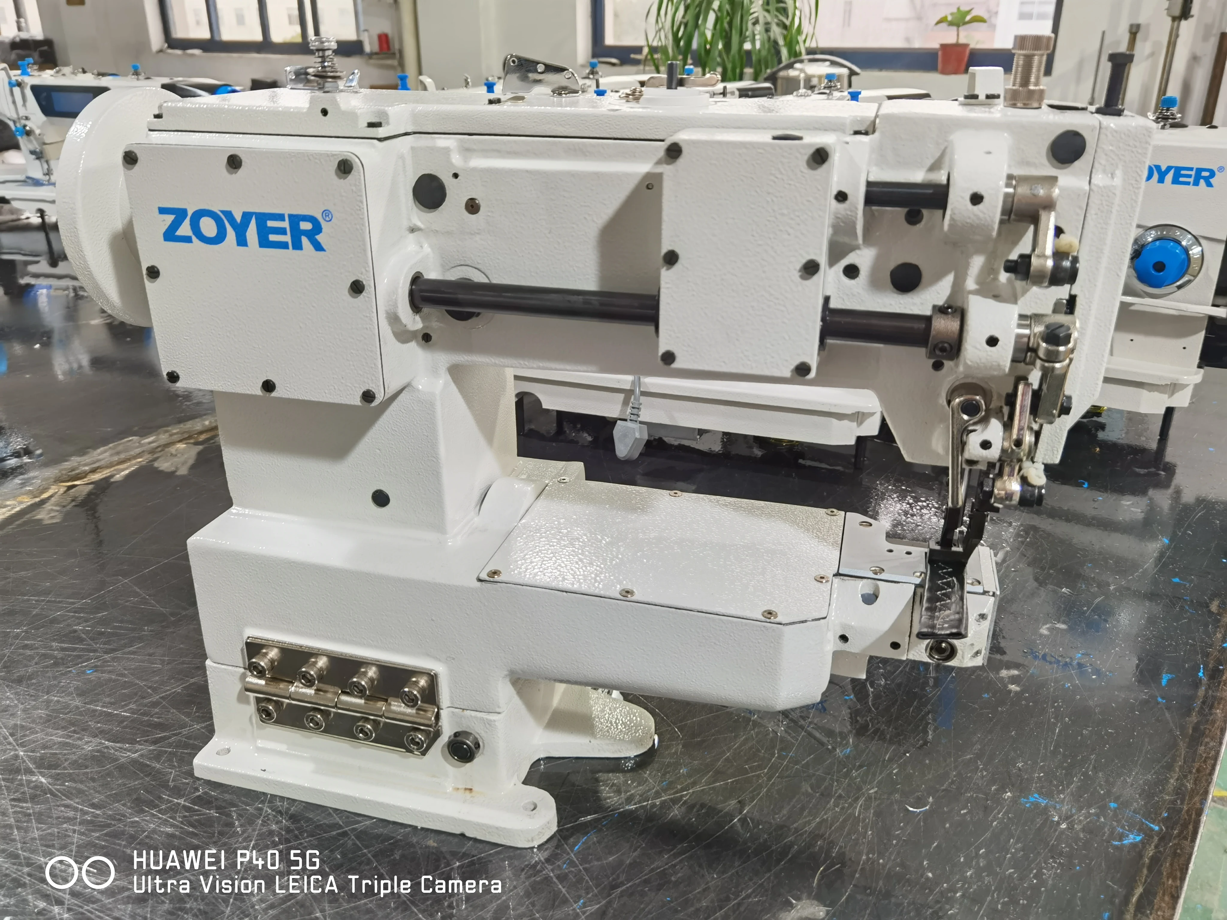 ZOYER ZY4153 Zig Zag Sewing Machine - Heavy Duty & Eco-friendly