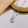 Collana con Fiocco Argentato e Ciondolo a Forma di Labbra