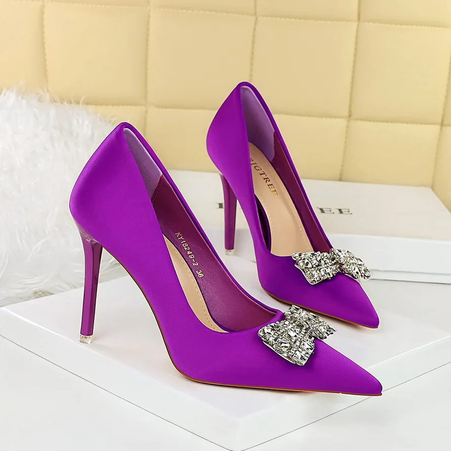 Wholesale Fashion Closed Toe Stiletto Thin High Heel Elegant Style Dress Women's Shoes Ladies Pumps Heeled Sandals for Women