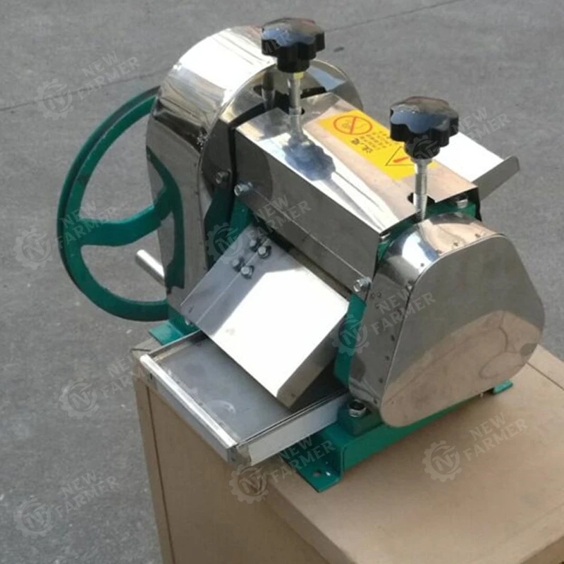 Commercial Portable Manual Type Mini Sugarcane Juice Making Juicer Extractor Machine for Sale