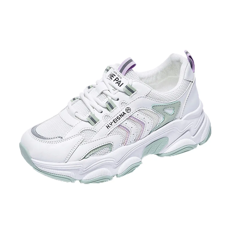8 x Sustainable sneakers