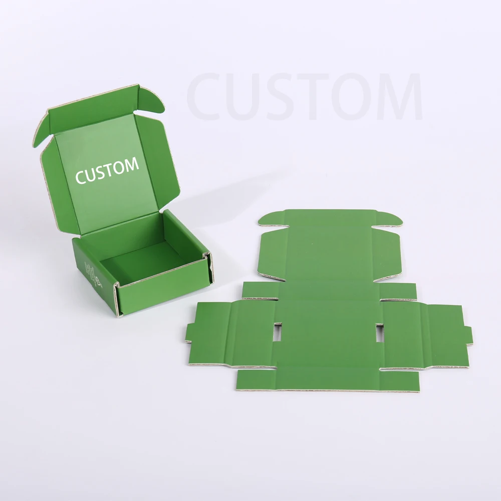 Scatole personalizzate in cartone ondulato: extra-large, colorate, a doppia faccia, in cartoncino bianco