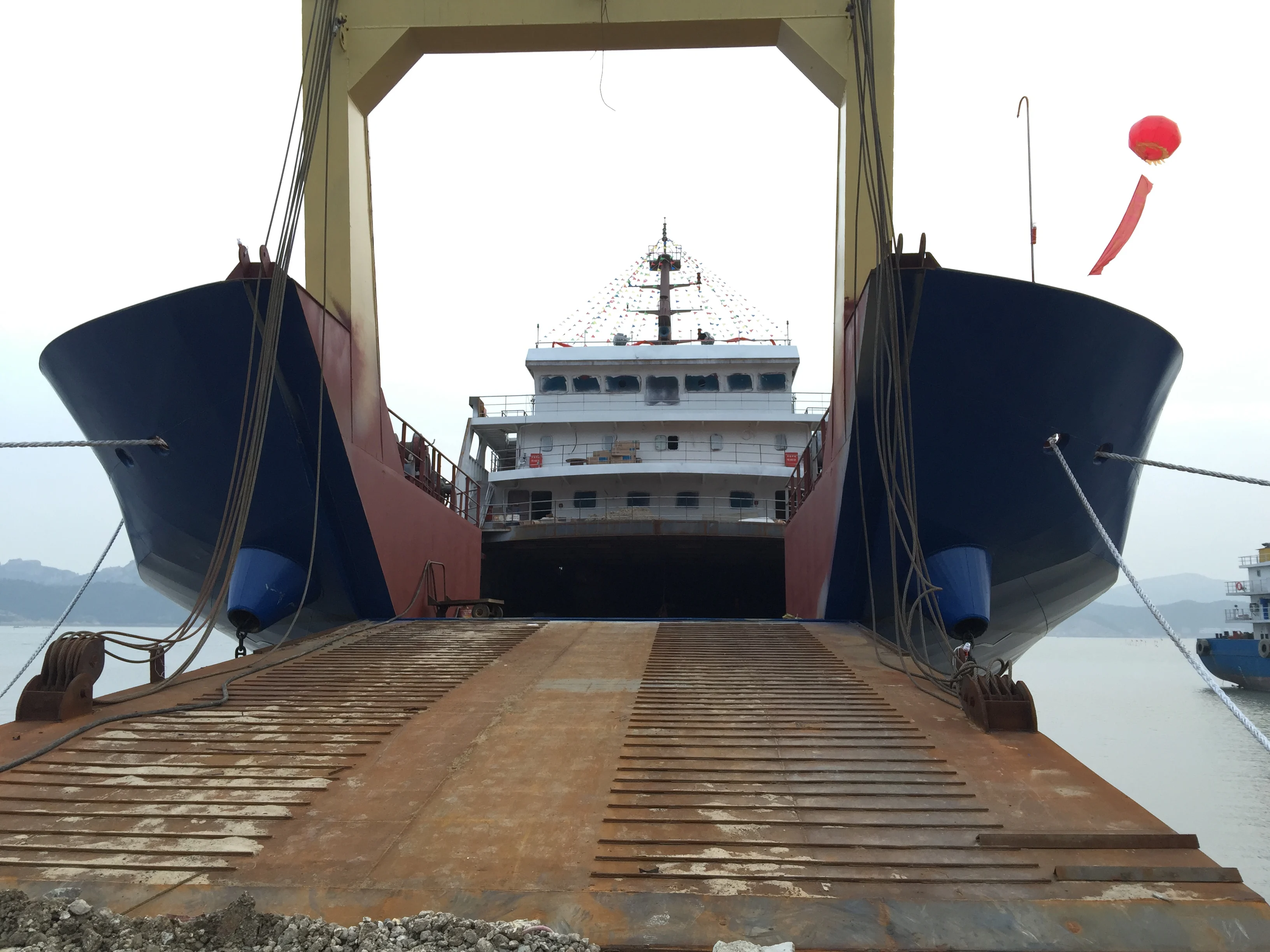 27 Trucks 499ropax RORO Passenger Ship Ferry for Sale