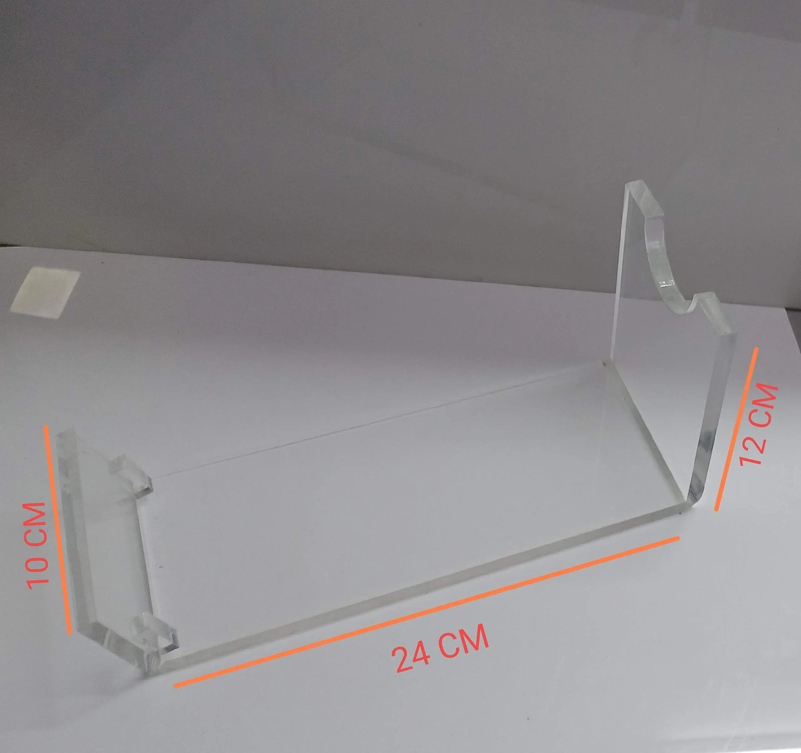 Wholesale Custom Collection Display Beer Vodka Whiskey Wine Matte Clear Acrylic Bottle Display Stand
