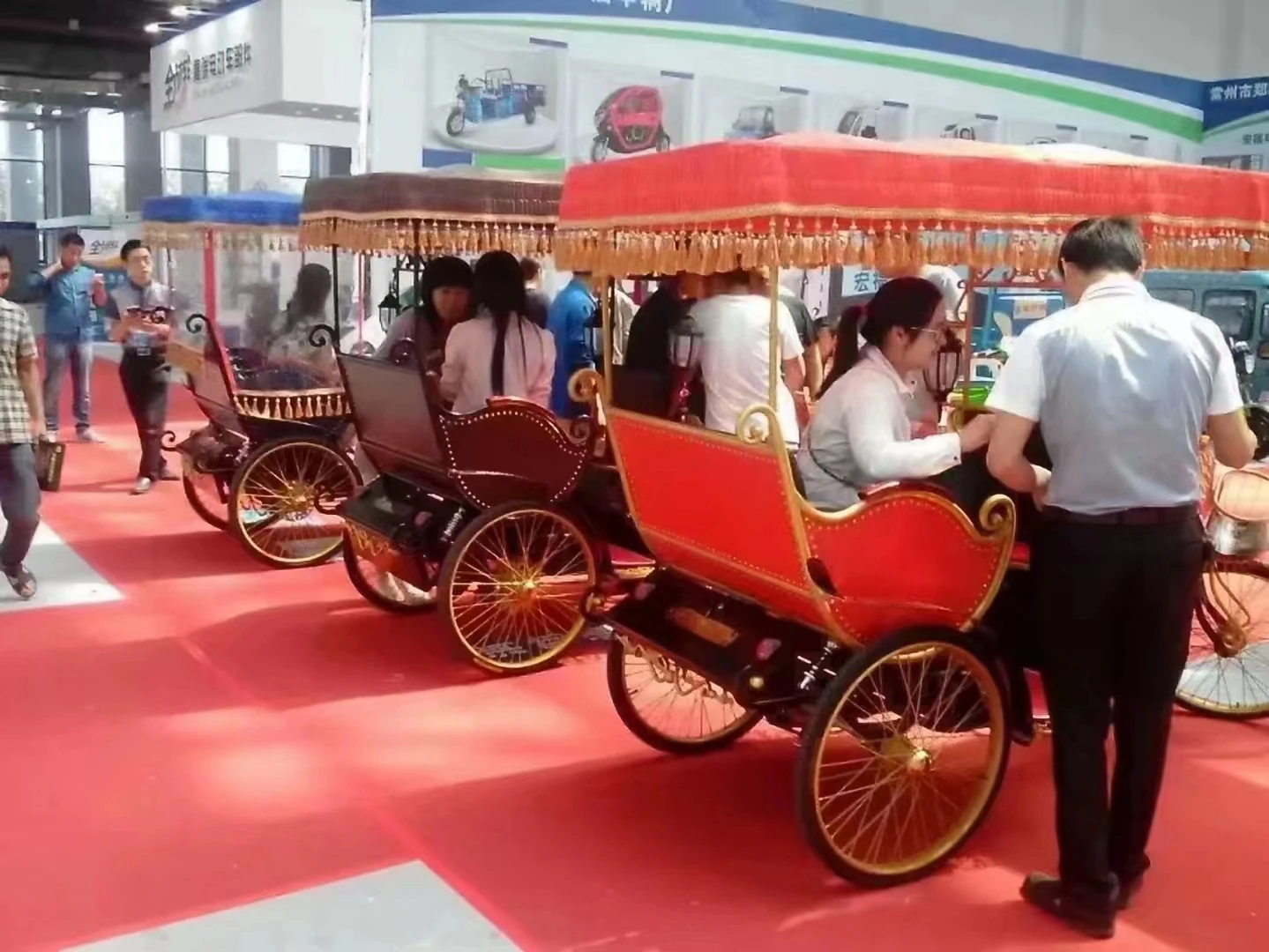 Beautiful Color Tourist Motor Rickshaw - High Quality Quadricycle