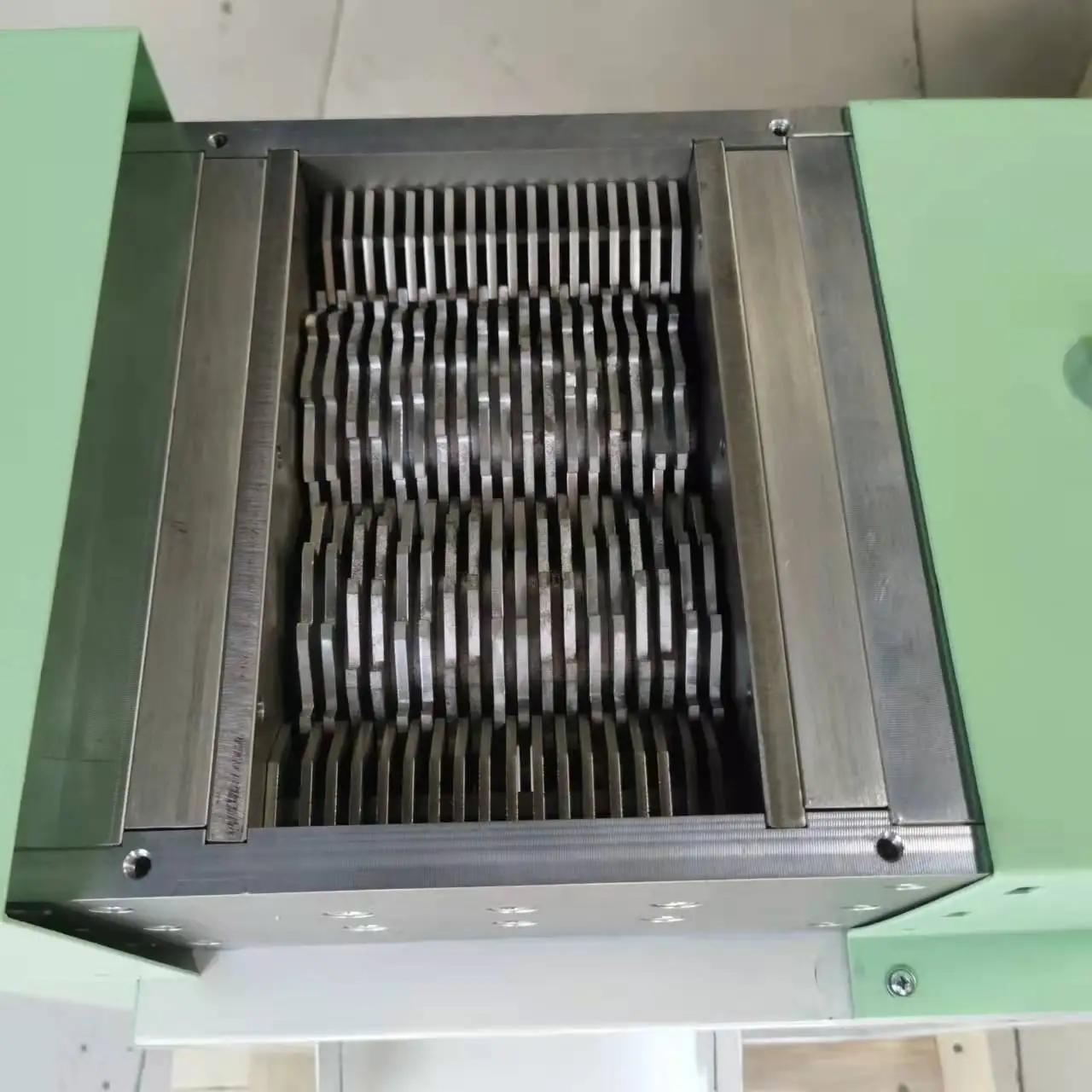 Small Mini Shredder 100 - Silent Desktop Plastic Recycling Machine for ...