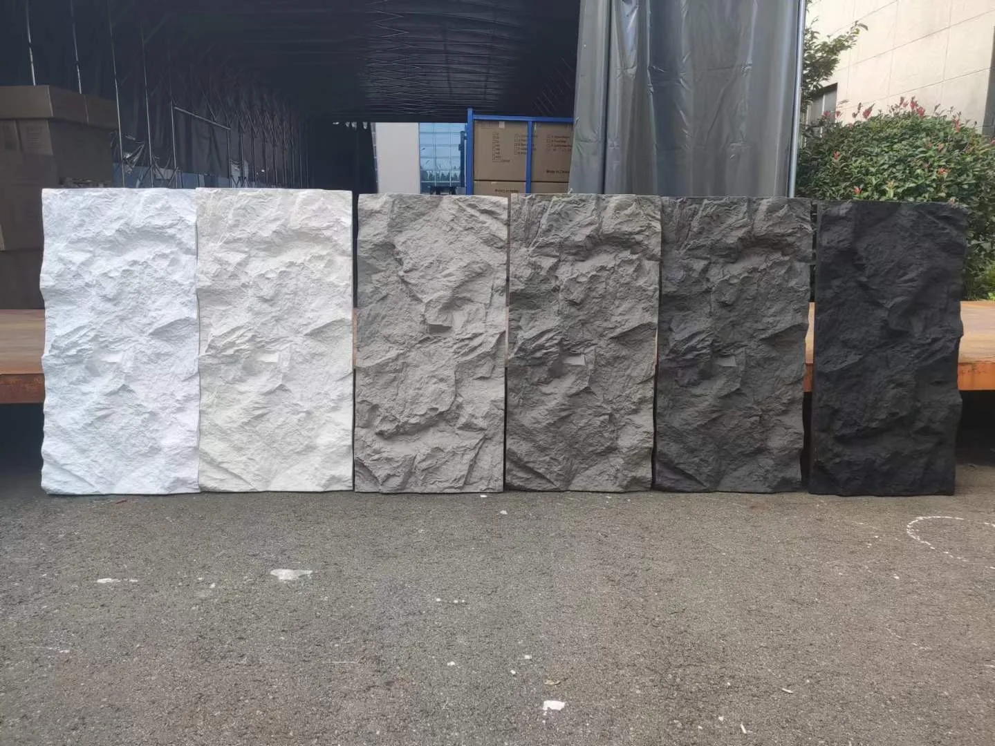 Well-designed 3D Stereo Clock Component Lightweight PU Stone Geometric Shape of Background Wall Panel