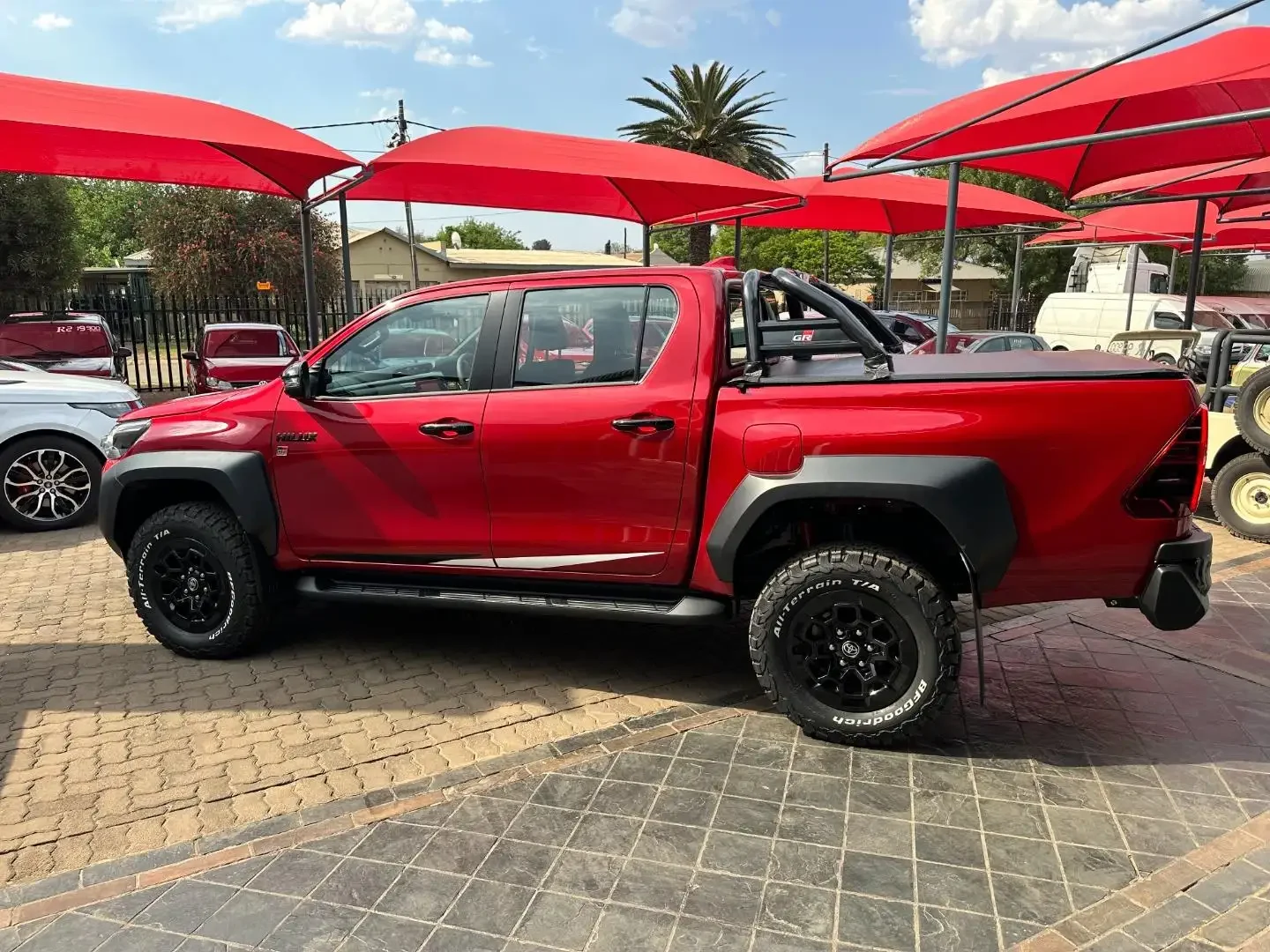 SALES FOR NEATLY USED 2024 RHD / LHD Toyota-Hilux Double Cab PICK UP TRUCK High Line 4x4   9-Speed