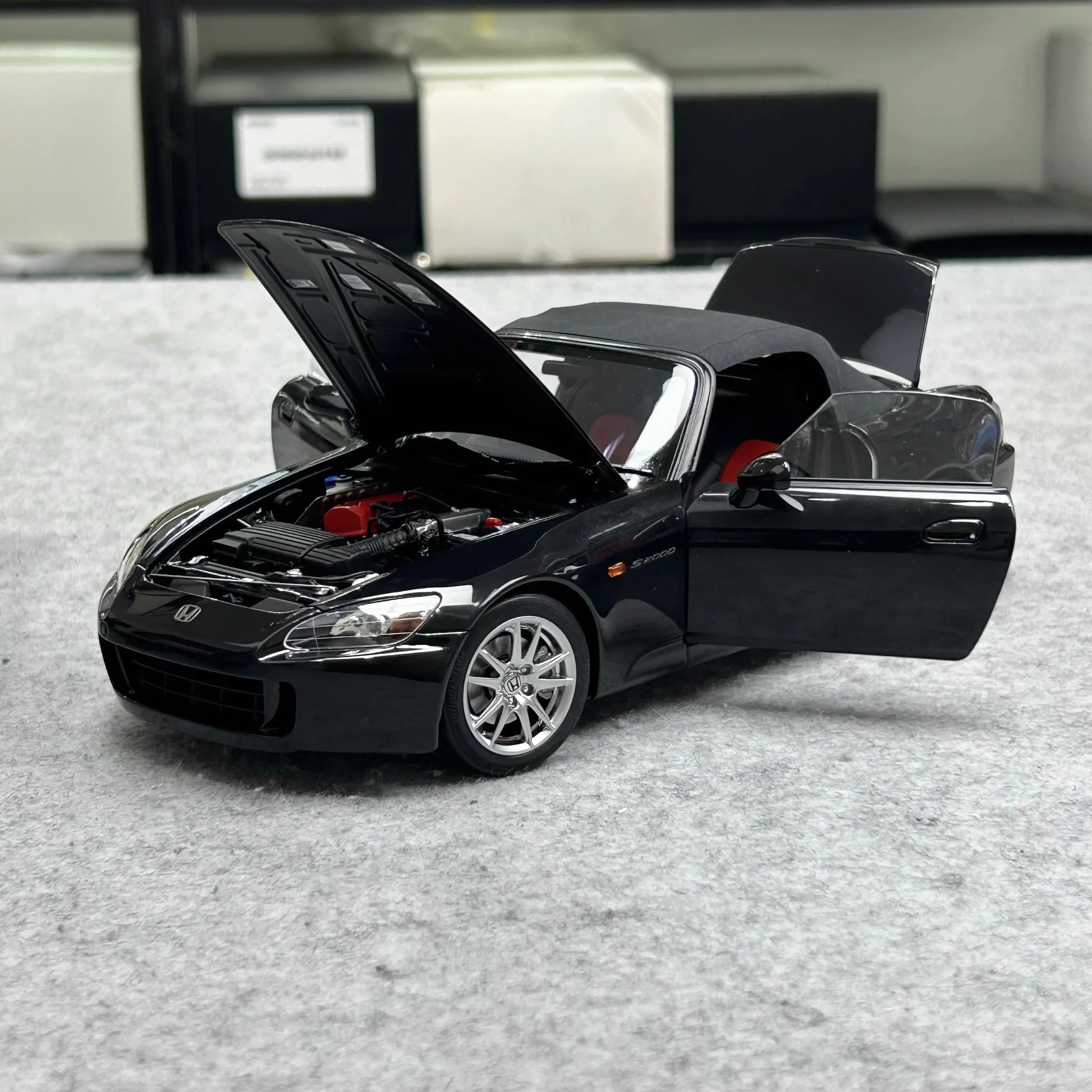 Stock-motorhelix 2024 MH 1:18 Ho Nda S2000 - Collectible Car
