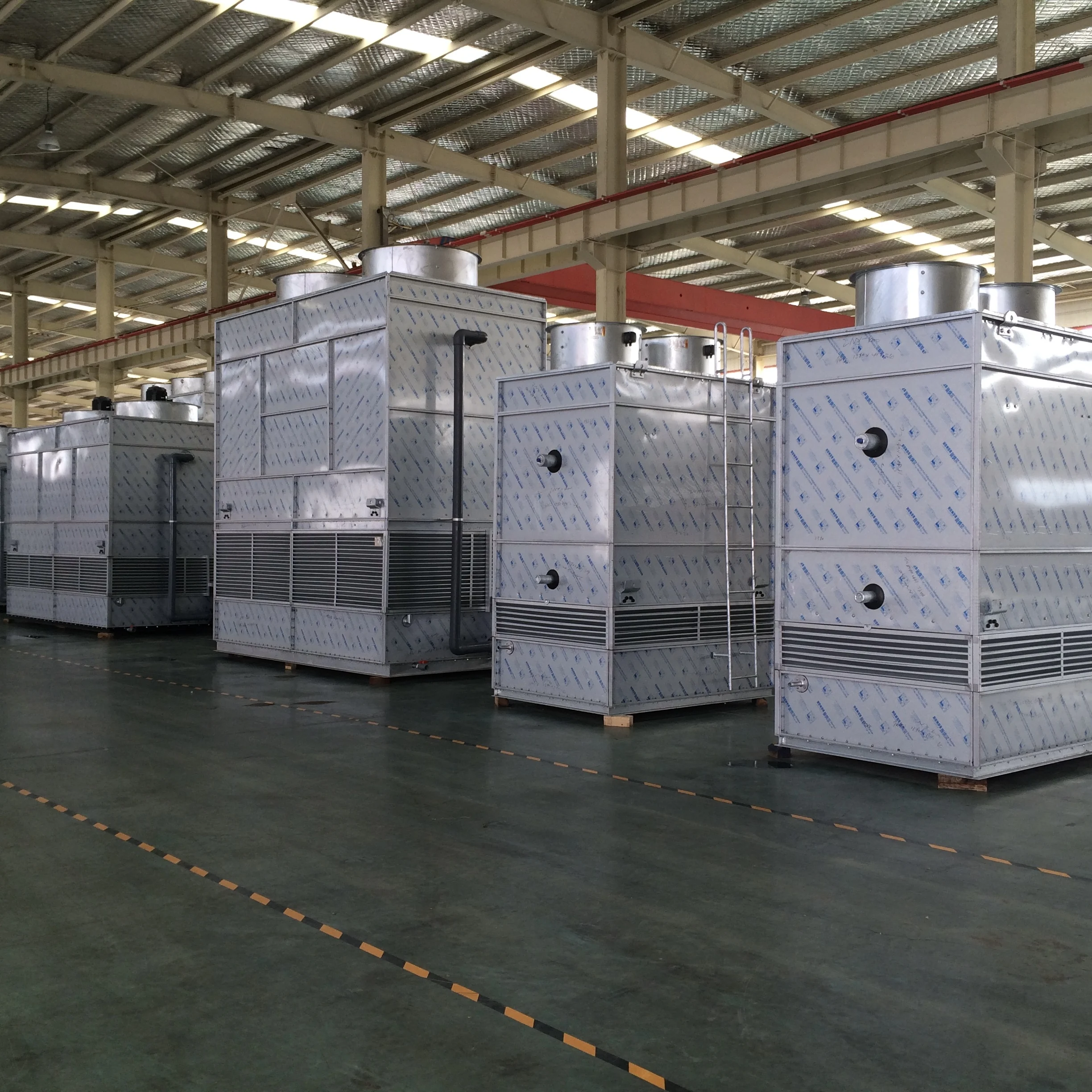Energy-saving evaporative condenser for large refrigerator and freezer applications
