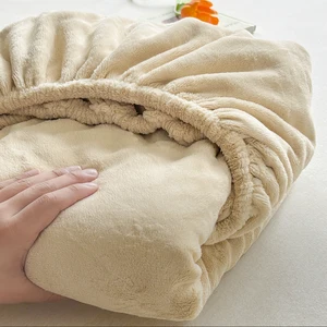Wholesale 200gsm Milk Fleece Fitted Sheet  Sets Queen Size 100% Polyester Fitted Bed Sheet Sets With Elastic Bands