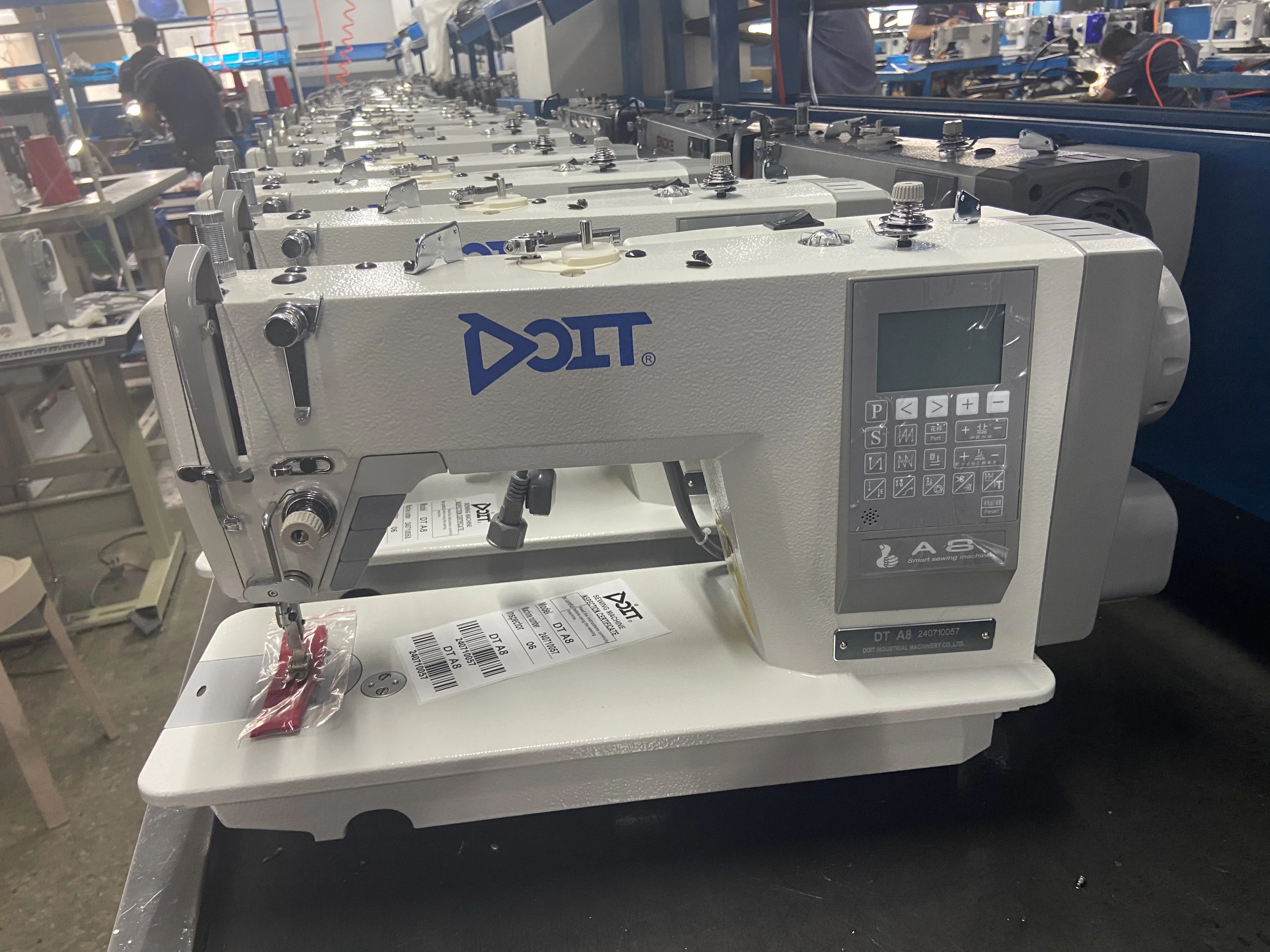 DT-A8  Computerized Direct Drive Single-Needle Lockstitch Industrial Sewing Machine With Stepping Motor
