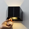 Lámpara Solar de Pared con Iluminación Ascendente y Descendente - Modelo 2