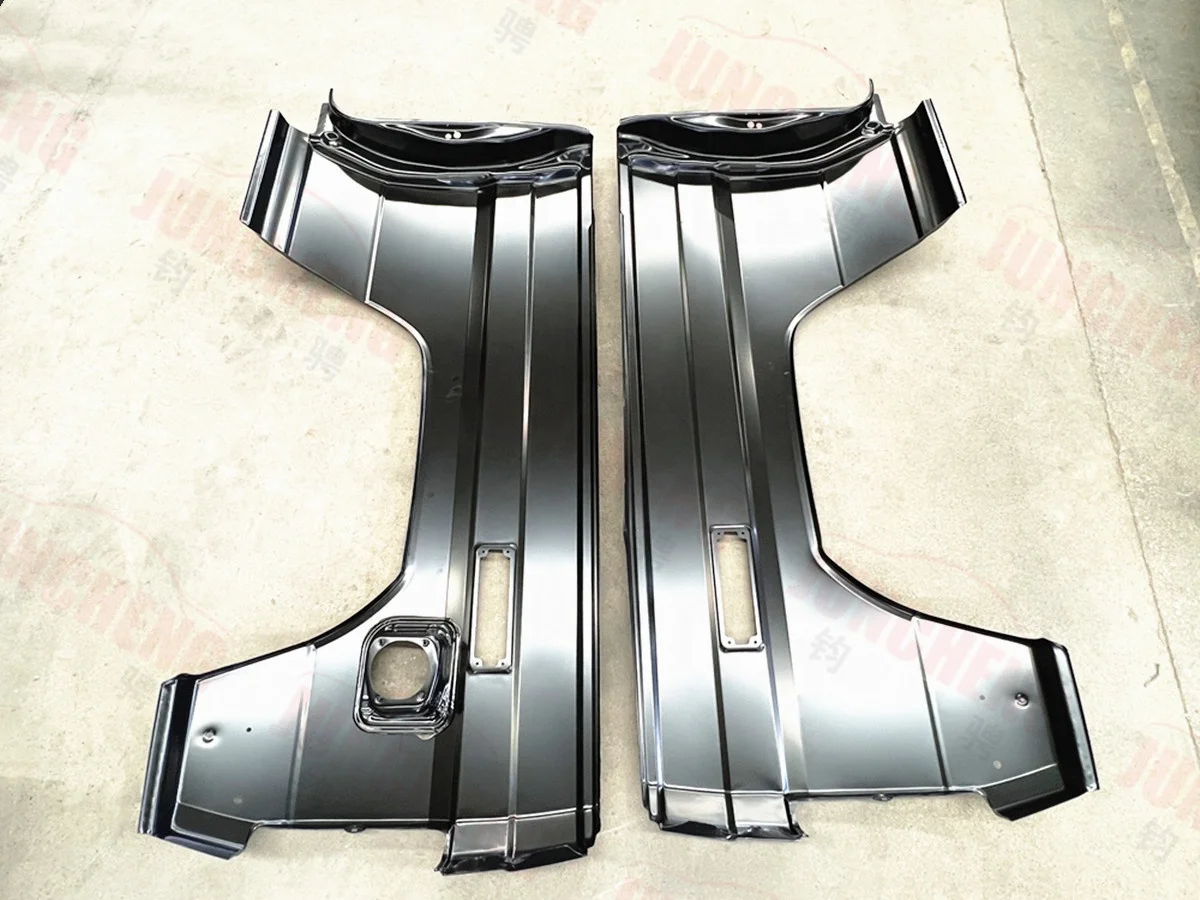 Toyota Land Cruiser 73 Series FJ73 LC73 BJ73 HZJ73 Rear Quarter