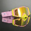 Lunettes rouges encadrées rose jaune