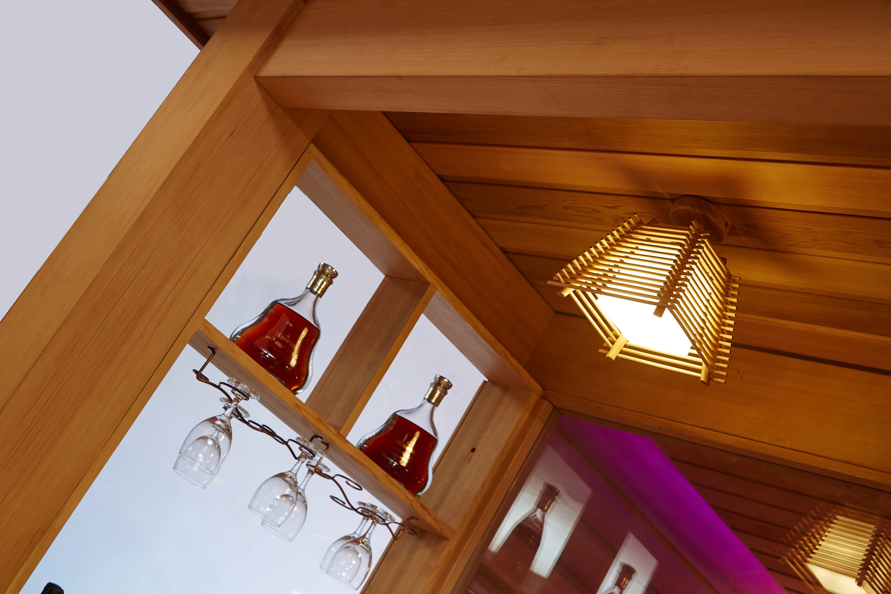 MEXDA中庭7メートルレッドシダー木製サウナハウス屋外スパシャワー