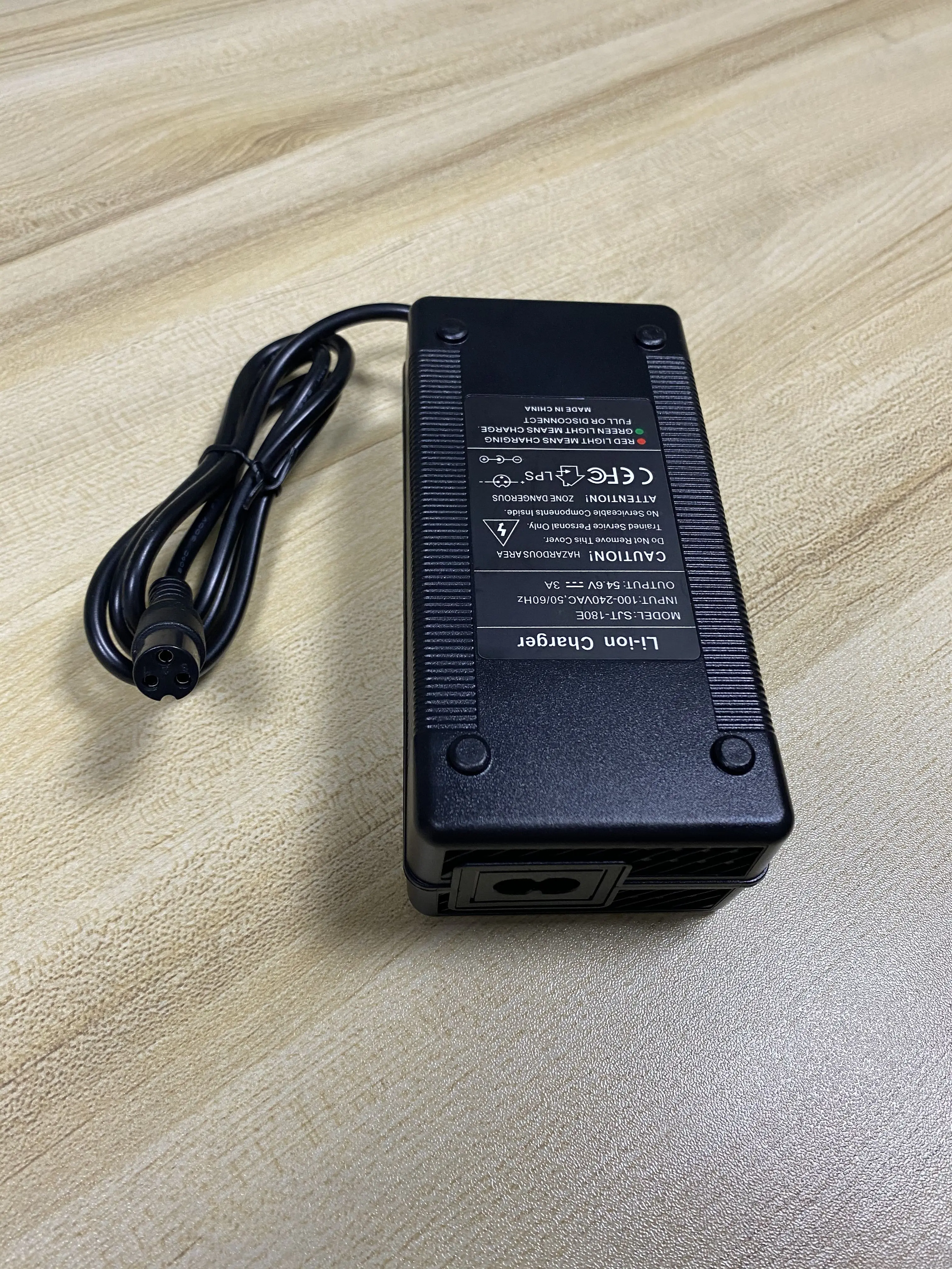 54.6V 3A Lithium Battery Charger 54.6V3A Electric Bike Charger For