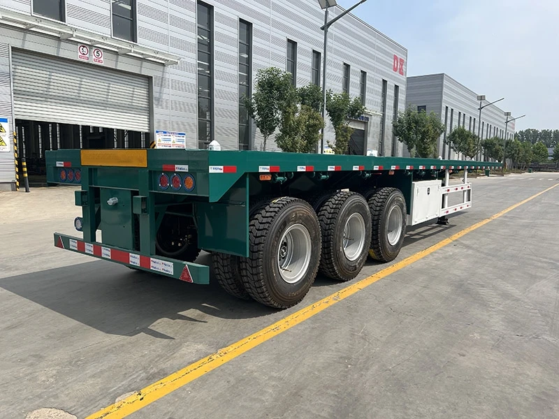 Vehicle Master Tri-Axle 3 4 5 Axles 40ft Trailers 50 Tons 20ft 40ft 50ft 53ft Container Chassis Flatbed Semi  Trailer for Sale