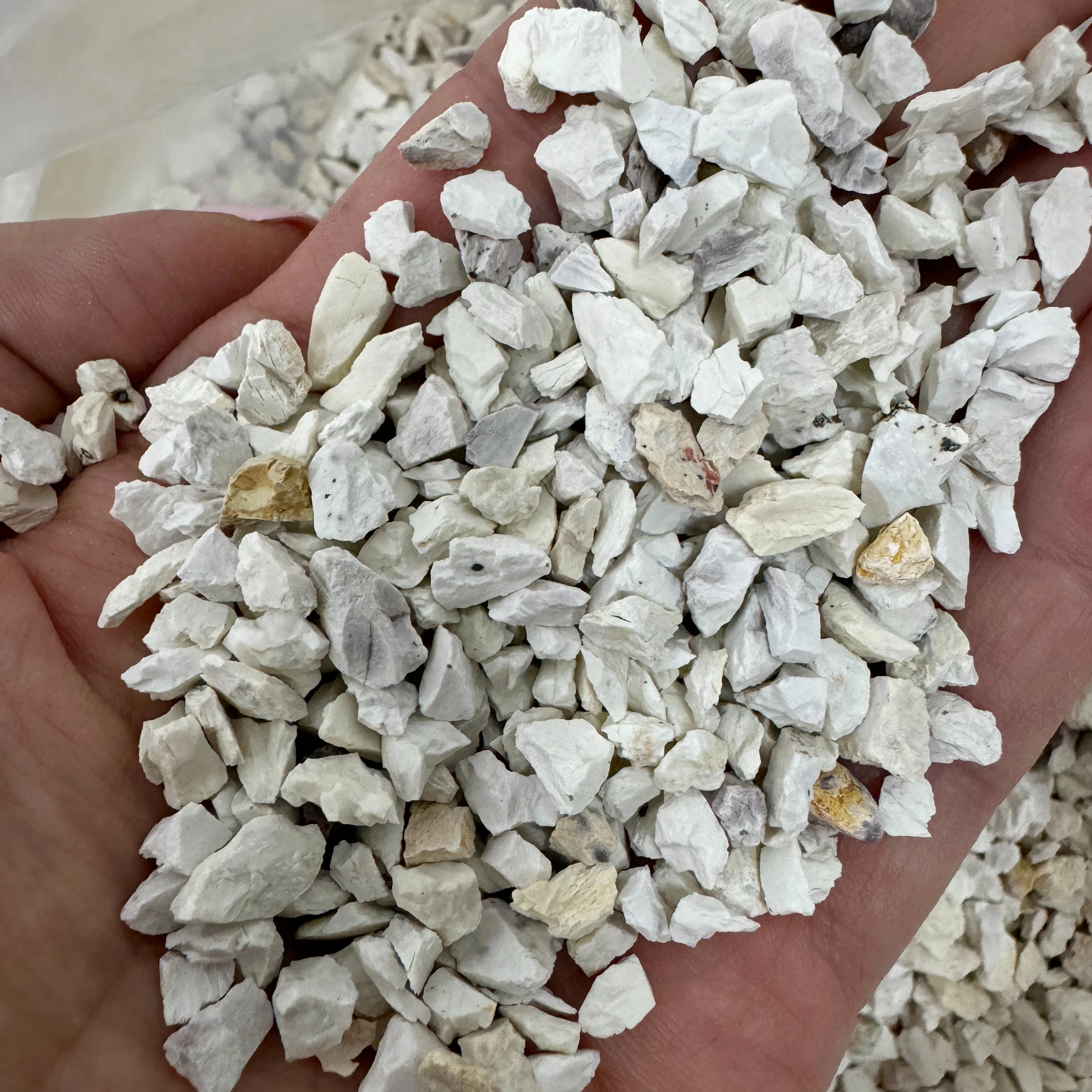 Factory Price Refractory Raw Material Hard Fire Clay Clinker Powder White Calcined Flint Clay Chamotte