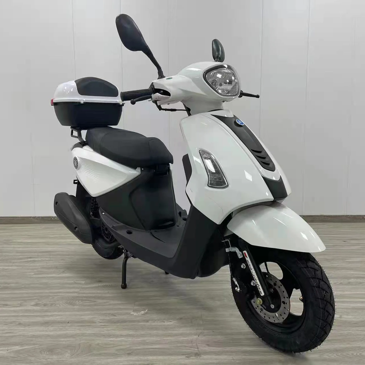 SCOOT DISCOUNT - Scooters chinois 50 et 125cc à prix discount - motos 50,  125 et grossses cylindrées - ORCAL, SOCO, MOTRON, KEEWAY, MURTAS, BLUROC,  LVNENG, JONWAY, IMF, QJ MOTOR, Vélos électriques.