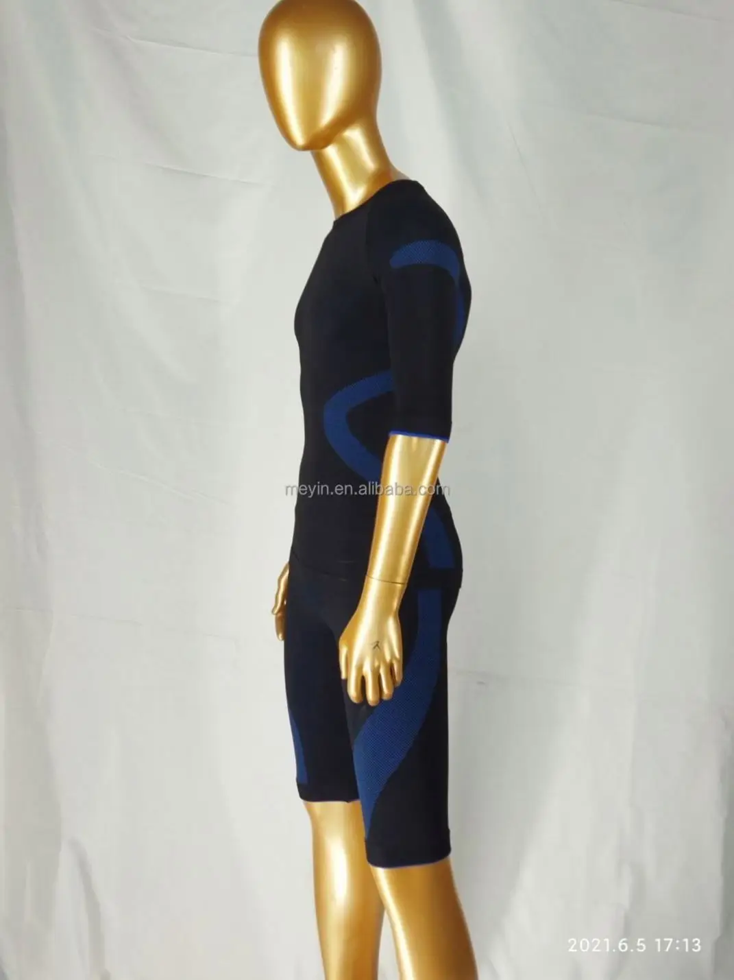 Electro Muscle Stimulator Vest Ems Training Suit Amplitrain for Ems Fitness Machines
