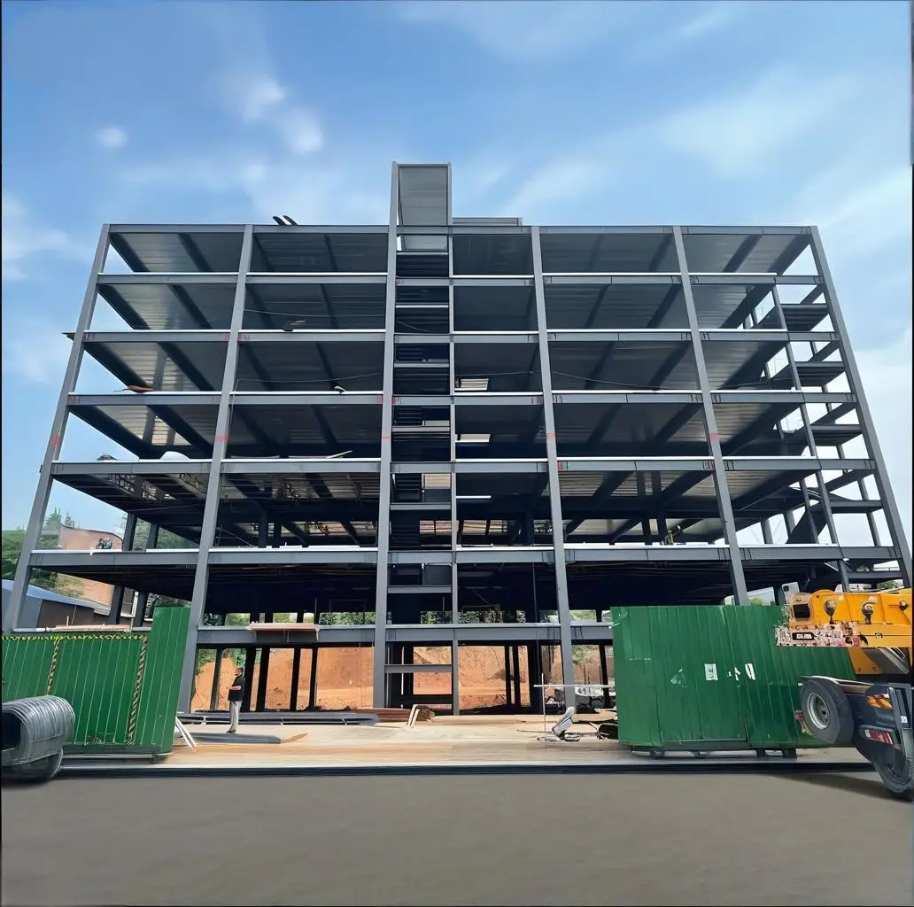 High-Strength Weatherproof Gas Station Canopy Customizable Windproof Rainproof Structure