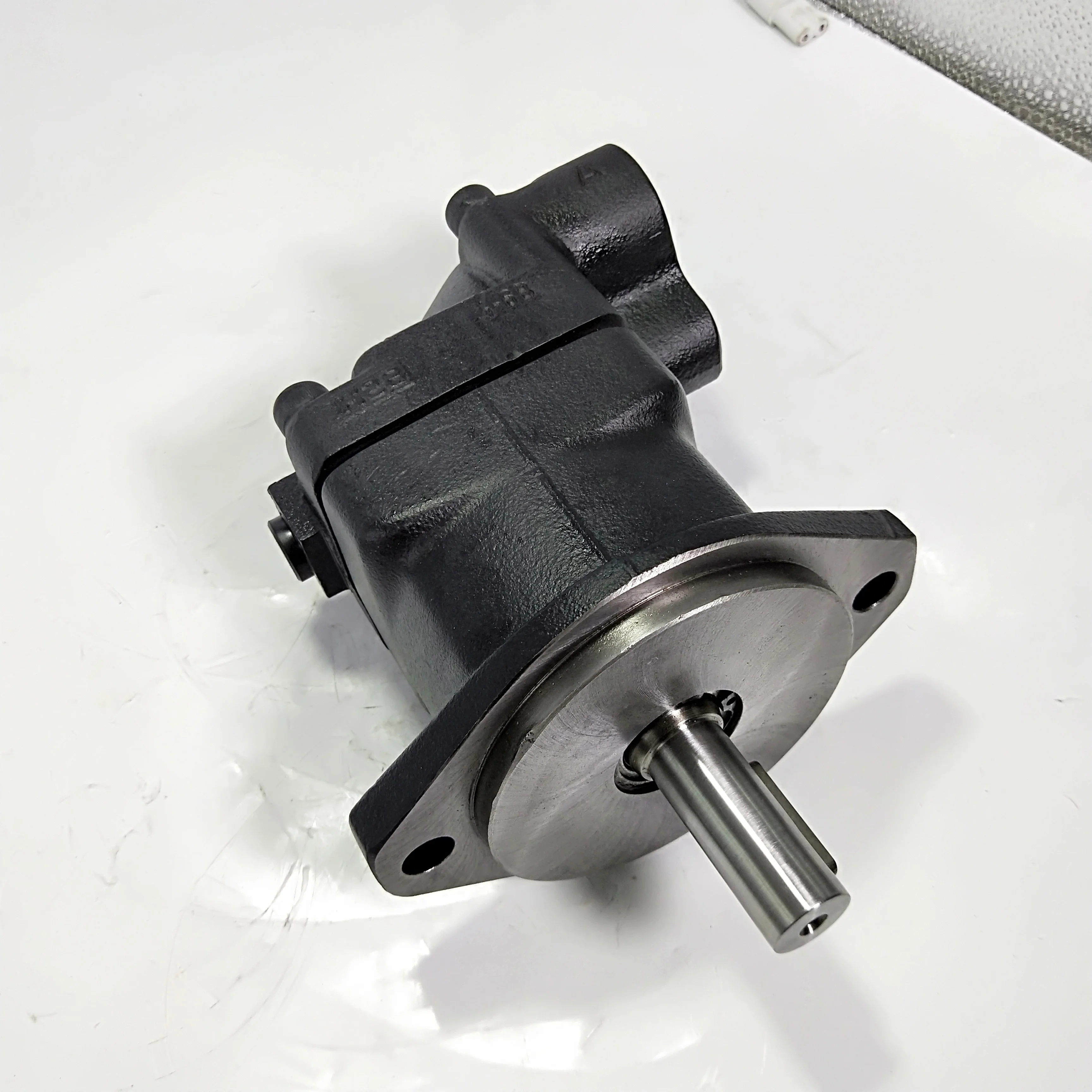 Parker Hydraulic Pump F12 Of F12-030 F12-040 F12-060 F12-080 F12-090 ...