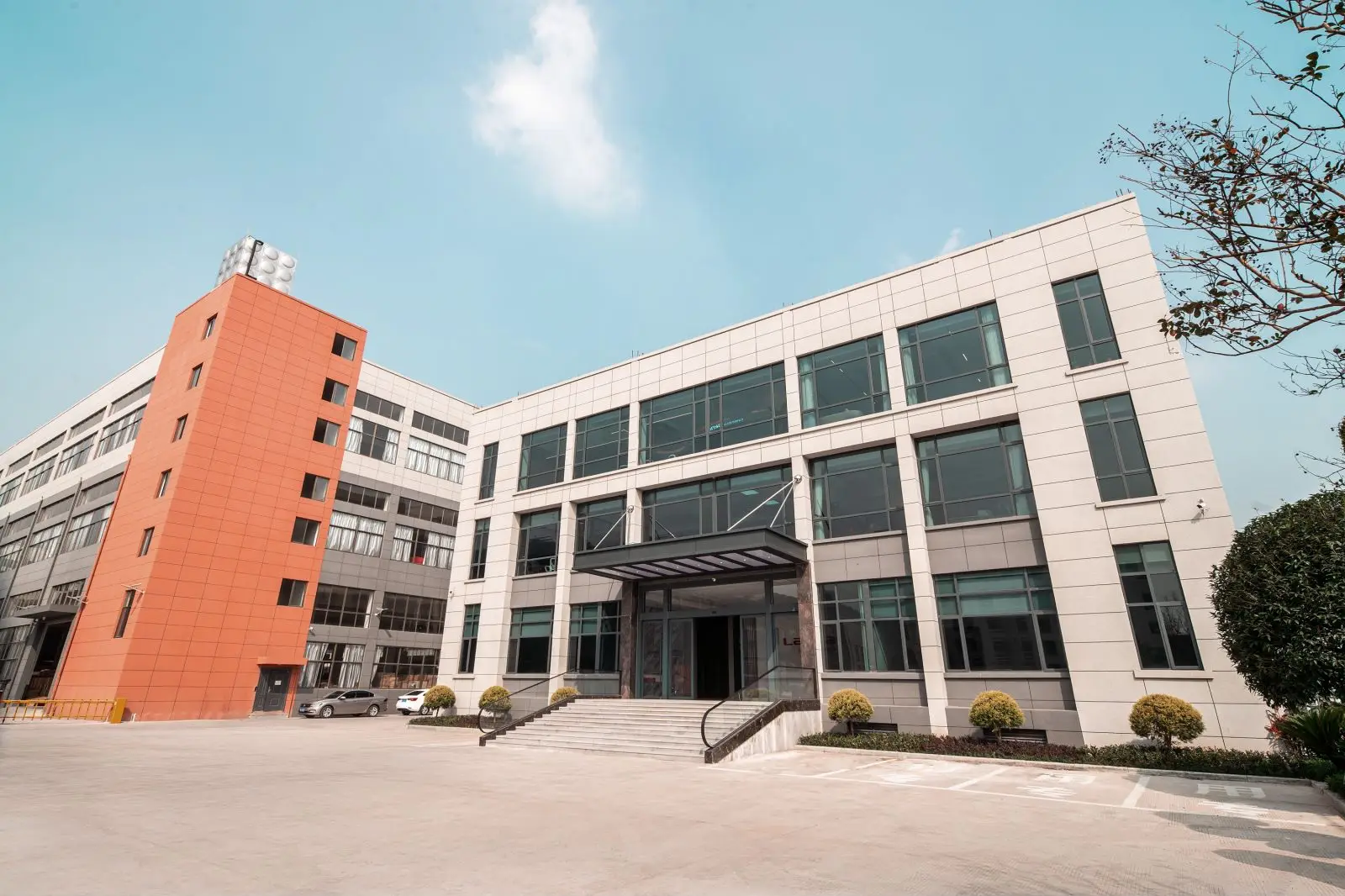 Yongkang Shuaidebao Industry & Trade Co., Ltd. 3