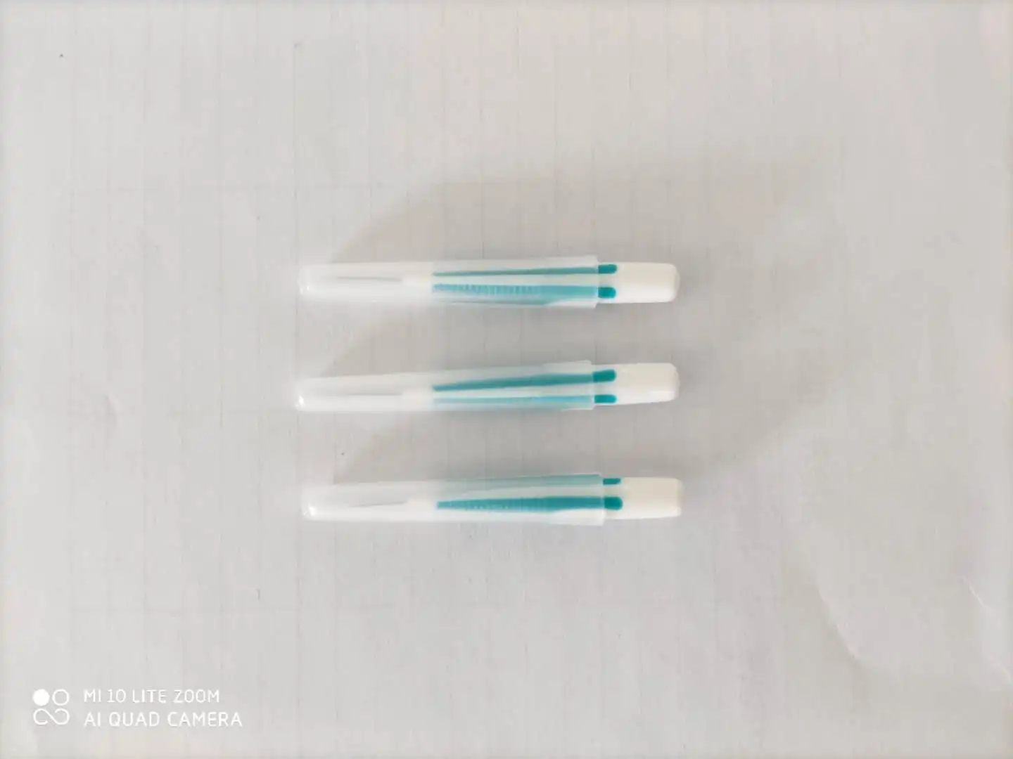 Высококачественная недорогая одобренная CE ISO межзубная щетка для полости рта разных цветов и разных размеров