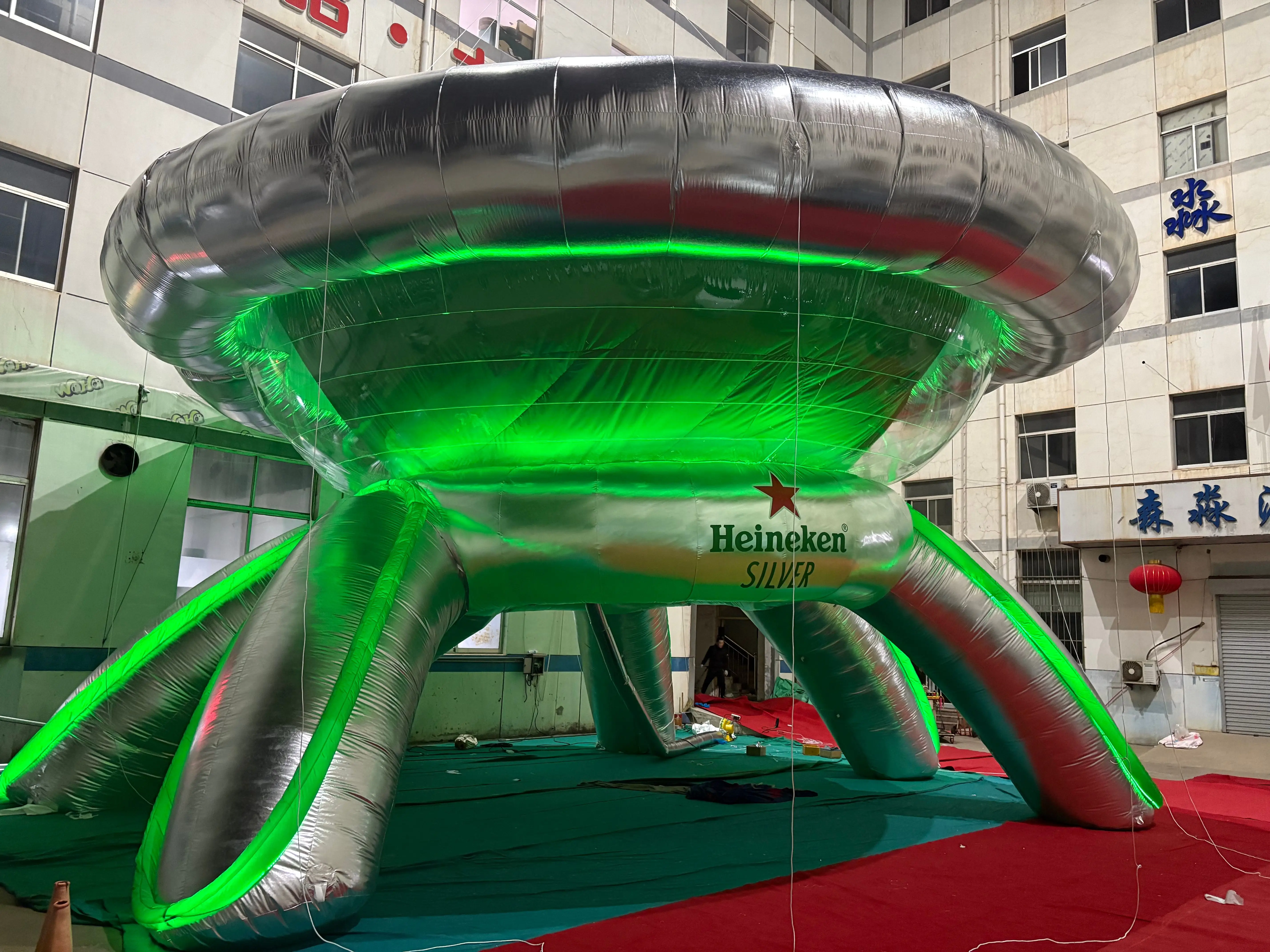 Premium Custom Sci-Fi UFO Inflatable, Long-Lasting Advertising Inflatable for Mall & Museum Themed Display