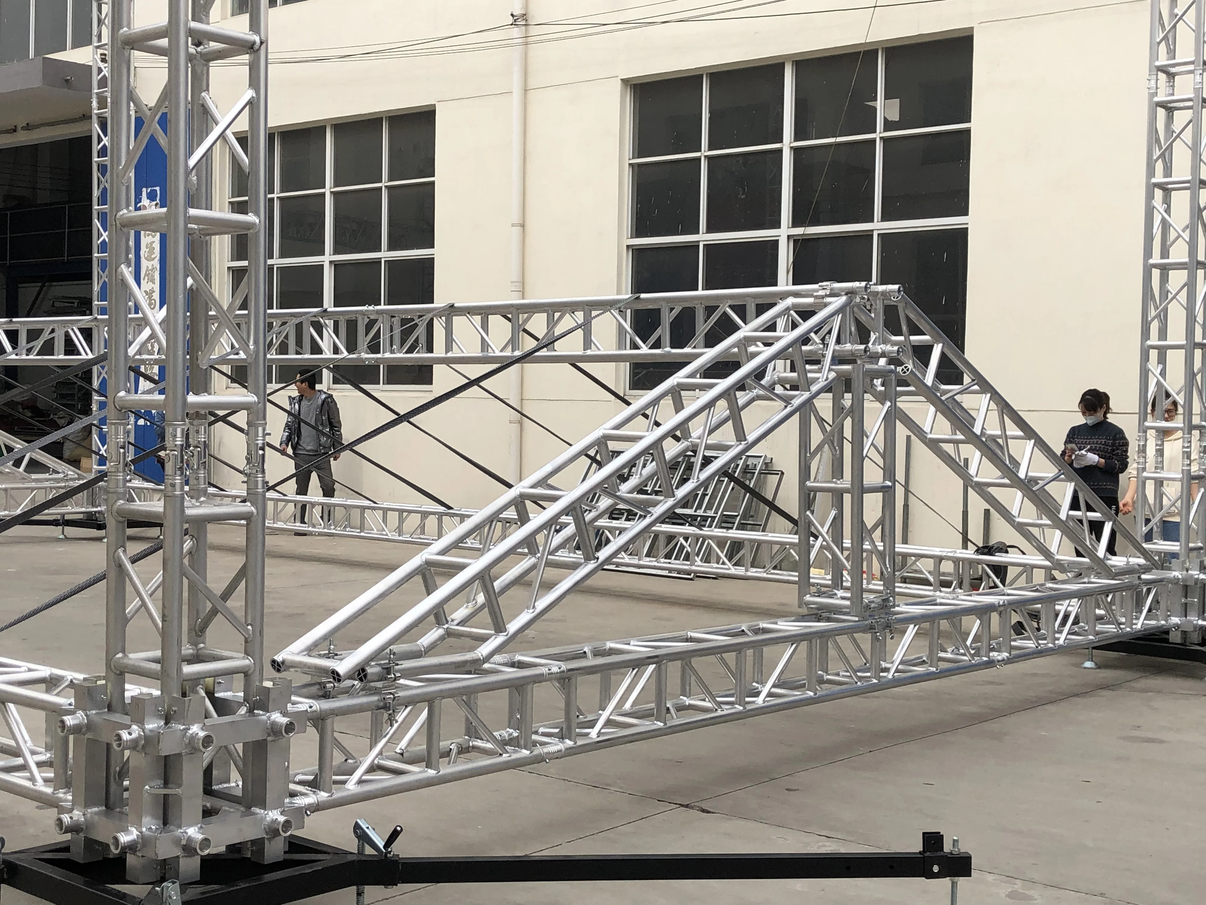 Aluminum Outdoor Event Truss System Concert Roof Truss For Hanging ...