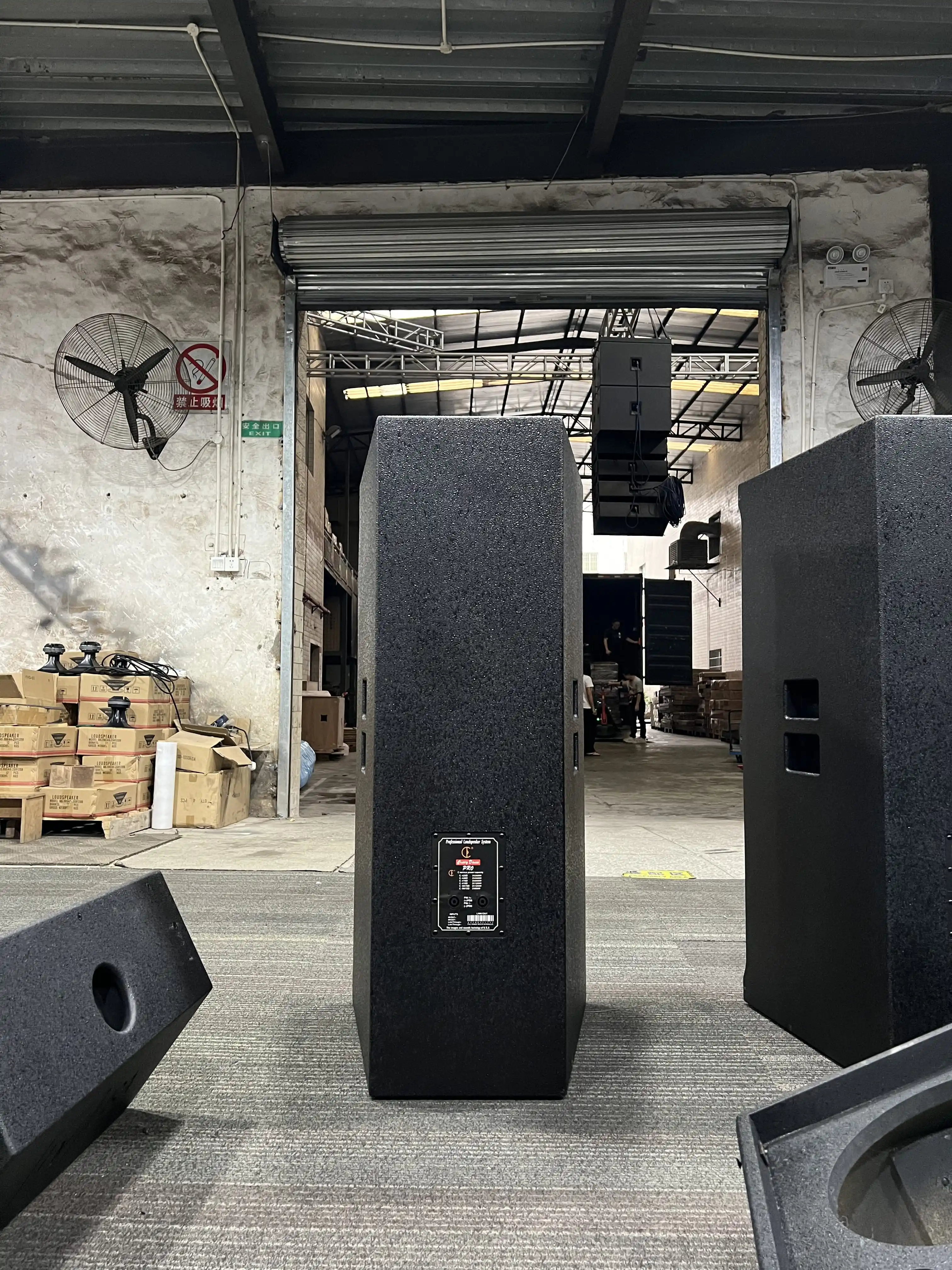 SRX725 Professional Speaker System for High Power Performance