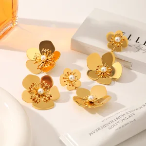 MW INS Style Flower Shaped Pearl Stud Earrings Stainless Steel Micro Inlaid Pearl Drop Earrings Fashionable Women's Earrings