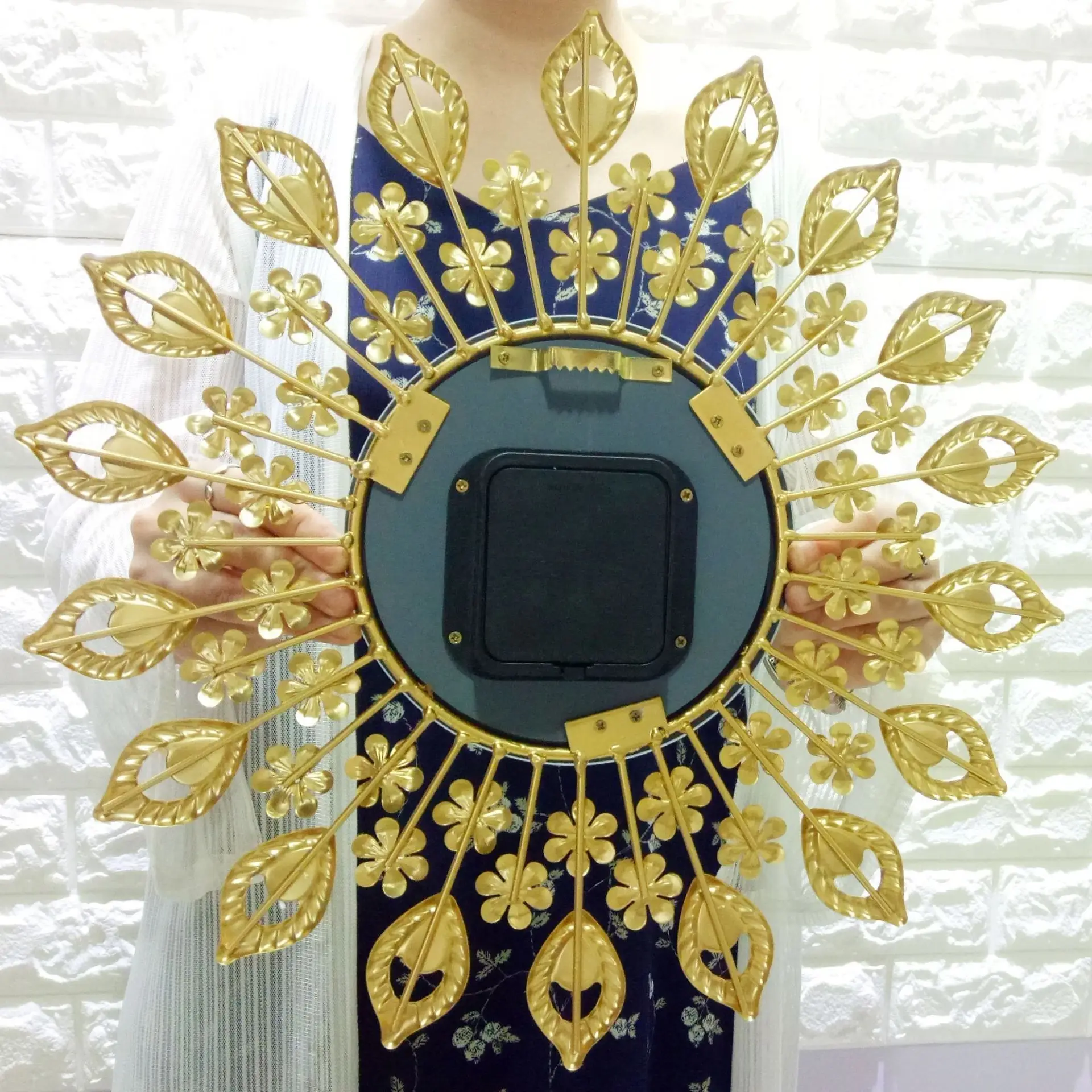 Железные роскошные золотые настенные часы для гостиной креативные модные электронные европейские кварцевые с павлином в спальне 3d