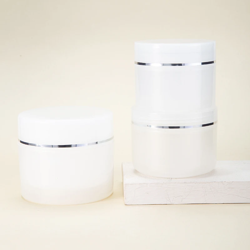 Wholesale Custom Capacity Translucent Lotion Cream Light Weighted Durable Plastic Cosmetic Case